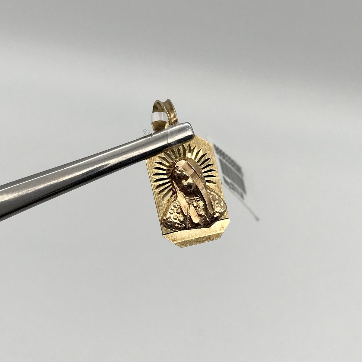 Available now! Our lady of Guadalupe 14k gold charm! Weighs 2.0 grams! Yours for $159.99 #pawnshop #oakland #sanfrancisco #sf #bayarea #sfbayarea #eastbay #pawnshopfinds #pawnshopdeals #bestcollateral #gold #goldcharm #ourladyofguadalupe #virgindeguadalupe