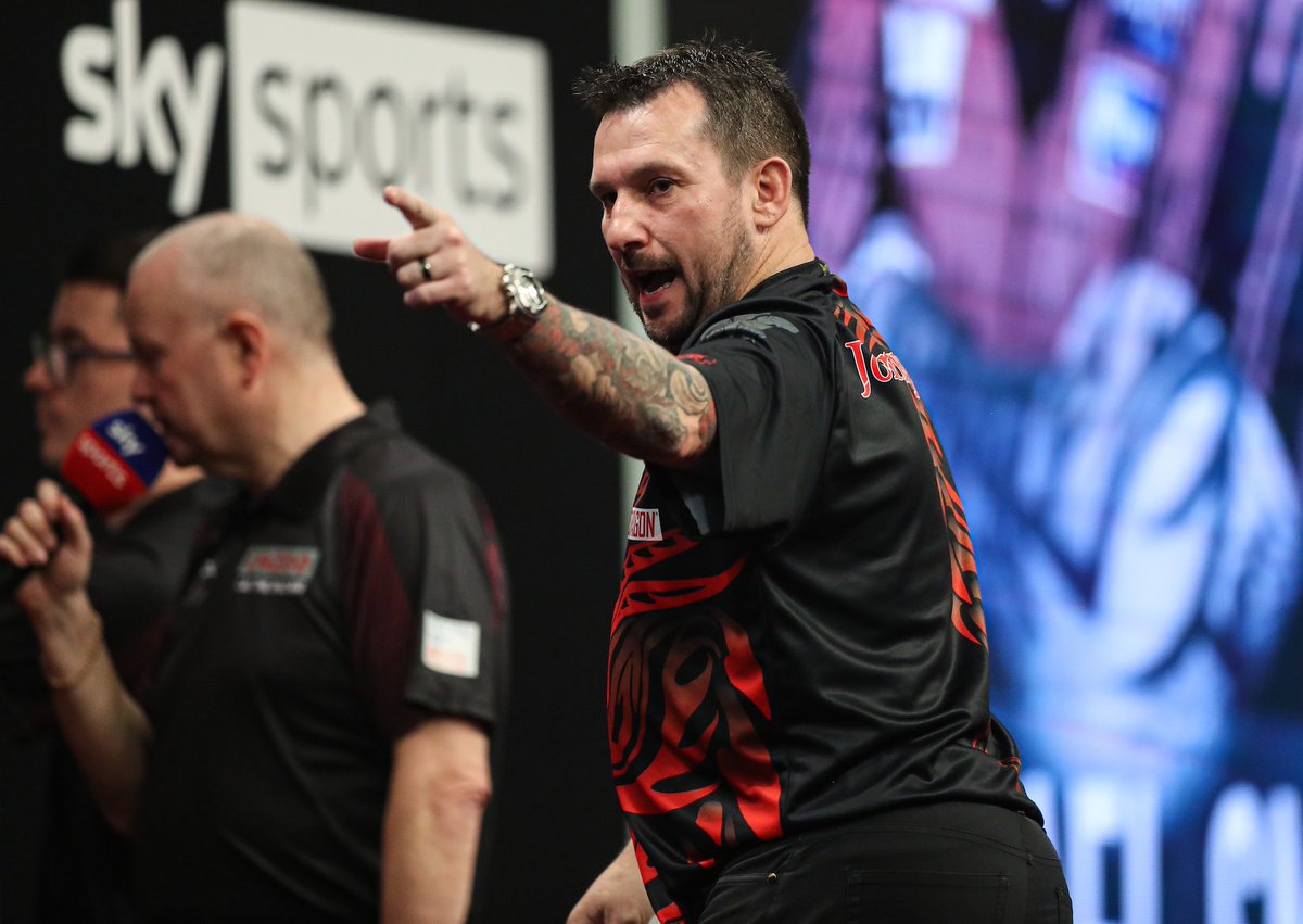 DartsCymru's tweet photo. The last 5 weeks in the Premier League…

🏴󠁧󠁢󠁷󠁬󠁳󠁿 Week 7 - Nottingham: PRICE 🏆

🏴󠁧󠁢󠁷󠁬󠁳󠁿 Week 8 - Newcastle: PRICE 🏆

🏴󠁧󠁢󠁷󠁬󠁳󠁿 Week 9 - Berlin: CLAYTON 🏆

🏴󠁧󠁢󠁷󠁬󠁳󠁿 Week 10 - Birmingham: CLAYTON 🏆

🏴󠁧󠁢󠁷󠁬󠁳󠁿 Week 11 - Brighton: PRICE 🏆

📸: PDC

We’re not here to take part. We’re here to take over!

🎯🏴󠁧󠁢󠁷󠁬󠁳󠁿 https://t.co/90wD26pDNs