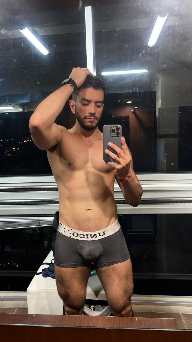DavidOspina91's tweet photo. 💦❓ https://t.co/px6rvPzqLG