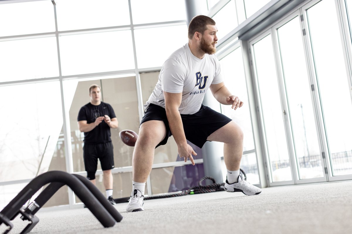 thetrainingHAUS's tweet photo. Bethel football 🔜 NFL

@Sinclair_73 hopes to become Bethel’s first-ever rostered pro player, and he's trusted our Combine Prep to propel him closer to his NFL dream. Read more about Travis’ journey here: https://t.co/JAywLmnDWP https://t.co/DhecBIwZC2