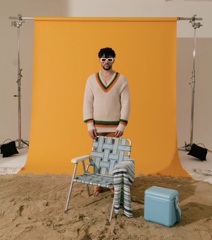 AccessBadBunny's tweet image. In less than a year, Bad Bunny’s “Un Verano Sin Ti” becomes the world&apos;s best-selling Spanish-language album of ALL TIME. (via chartmasters) ☀️🌎