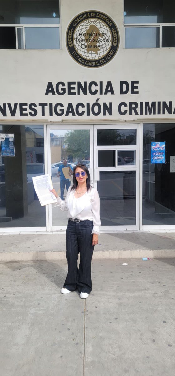 misslagunera's tweet photo. Denuncia penal, presentada formalmente por escrito, en fiscalía del estado. #Monclova. Atte: @ALDDEA_AC 👊🏻👊🏻👊🏻 https://t.co/9vtFUbnj0m