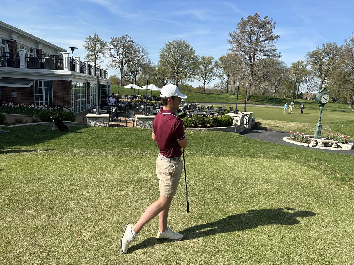 Senior Nate Hines watches his drive down the 1st as the Spartans host SLUH and St Paul’s Catholic (Winnipeg) at Algonquin. #bestfriends
