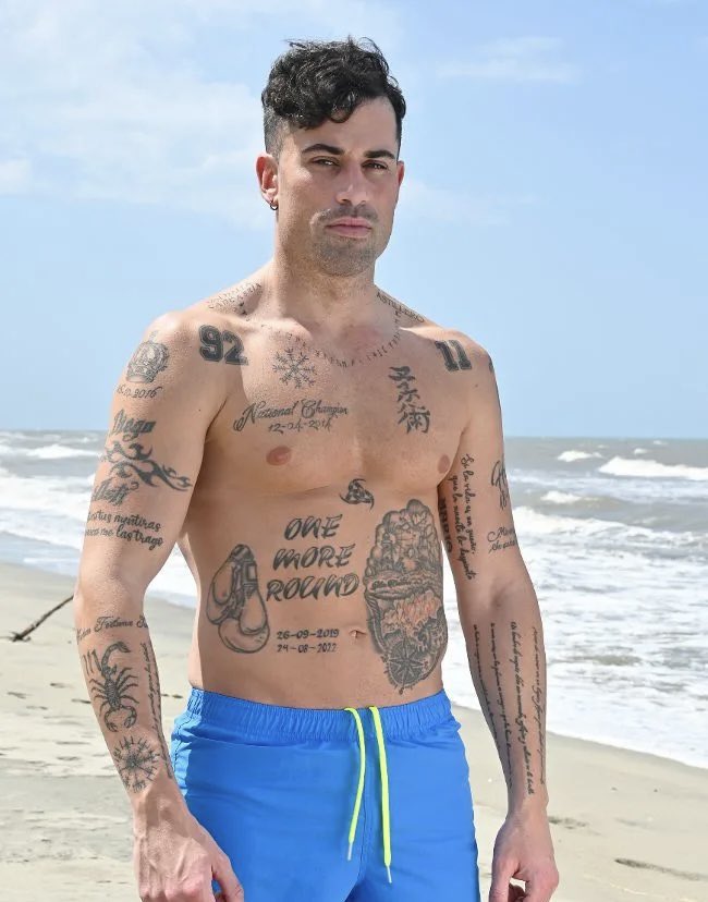 mariapatinocdf_'s tweet photo. ¿Con quién te posicionas en este conflicto? #SVGala7 #Supervivientes2023 

🔄 ASRAF  
♥️ DIEGO https://t.co/yZGP8nNL9X