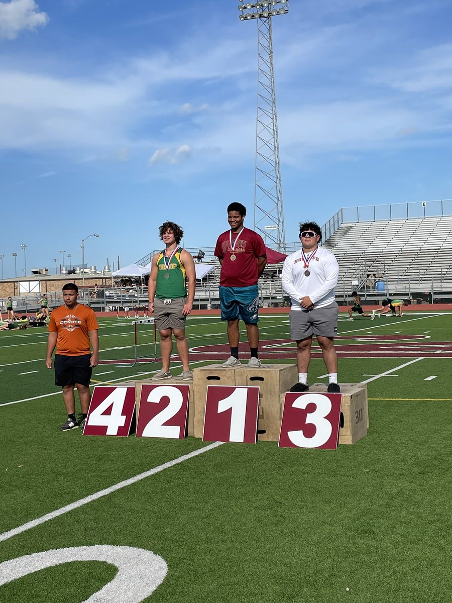 AtwoodKory's tweet photo. The medal stand from field events and the 3200m run! https://t.co/wRlyp4RWQ7