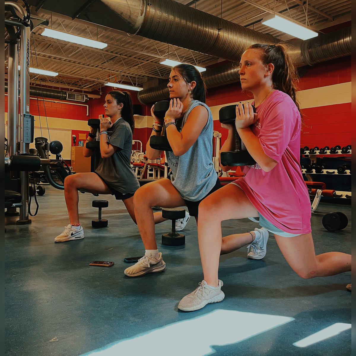Isometrics.

Guidelines👇

If you can’t hold more than :30, the weight is too heavy.

If you can hold for more than :45 the weight is too light.

Looking for a hard :30-:45 isometric hold each leg.
