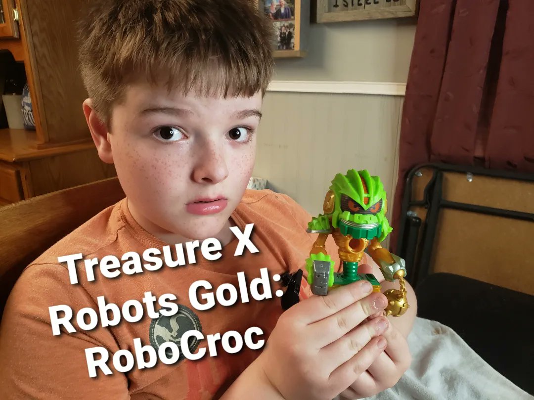 cracktasticpod's tweet photo. Happy #treasurexthursday New video out on YouTube https://t.co/oYzS6ecHpt #thepfpn #cracktasticplastic #treasurexrobotsgold #levelsofadventure #unboxing #firstimpressions #review #kidreview #treasurex #toyphotography #toys https://t.co/cjUlG0tBp6