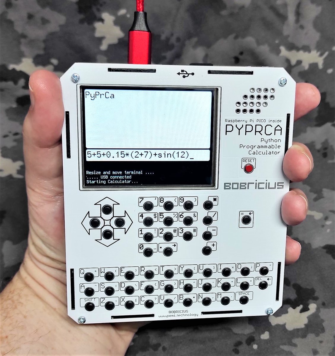 bobricius's tweet image. #PYPRCA Python Programable Calculator
Numerical block for better native input numbers
QWERTY block for write programs  Instead of searching 2nd,3th colorful symbols on ABCD keyboard just type SIN,COS
-2.8&quot; IPS
-keyboard (7x7)
-Raspberry PICO or W
-SD card
-GROVE GPIO
-Speaker