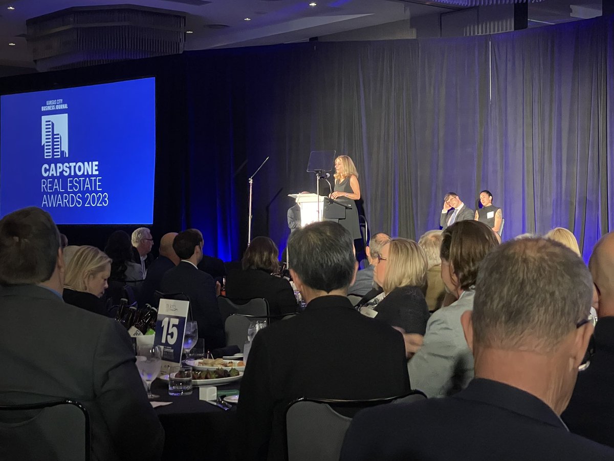 lcollinsKCBJ's tweet photo. Congrats to our Power Player Ora Reynolds of Hunt Midwest! #CapstoneAwards https://t.co/U1IRih6mNH