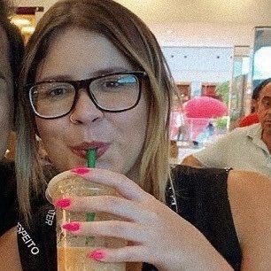 cmilalegnds's tweet photo. vamos falar sobre um dos meus maiores pontos fracos que era a marília de piercing https://t.co/XtGTSc2kxC