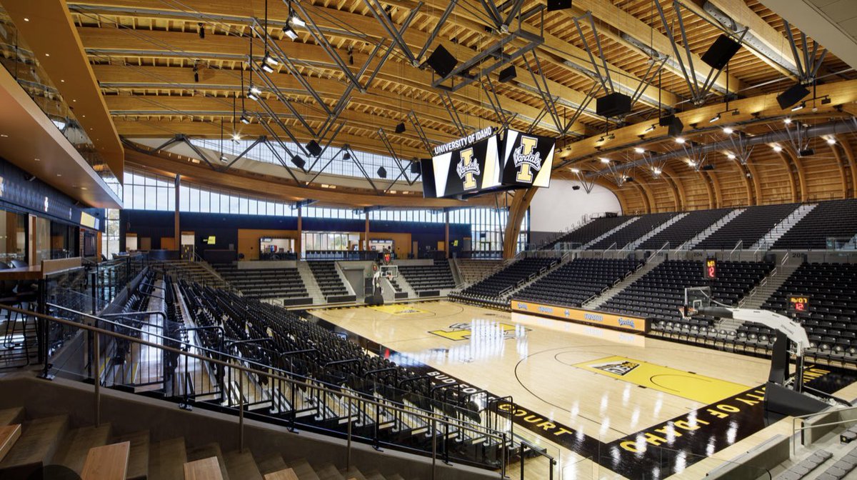 Wow! man first school to believe in me I am blessed to say i have received my first Division 1 offer from The university of idaho #GoVandals