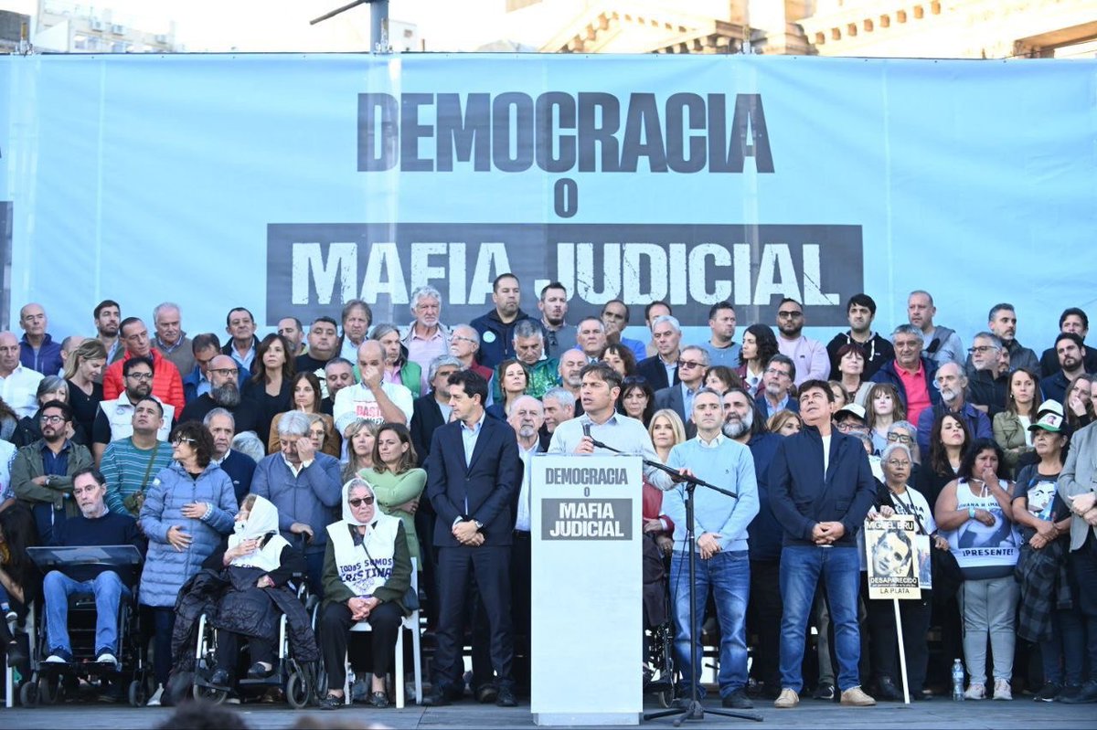 Mayra Mendoza ☀️ tweet media