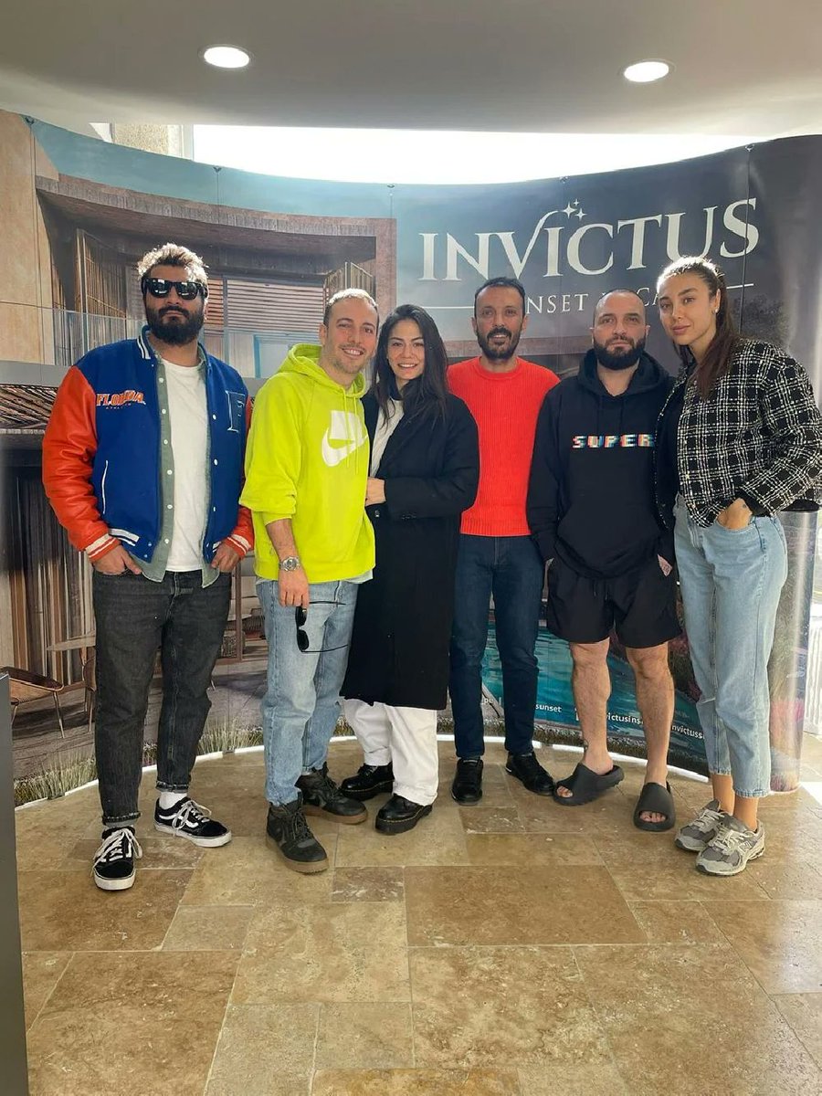 ninaRiri1993's tweet photo. What did Demet Özdemir and Oğuzhan Koç do before they decided to divorce?
https://t.co/szc4Z2ADud

#DemHan #DemetÖzdemi̇r #Oğuzhankoç #AdımFarah https://t.co/ifflrIivF8