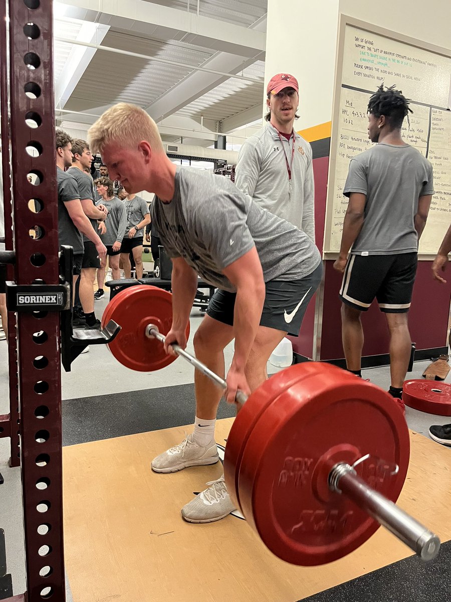 CMUMavsFootball's tweet photo. Another day of great work from the Mavs‼️🏈🐃
One more day of work tomorrow ‼️
GO MAVS‼️
#Mavs  #Mavup https://t.co/1nRTcqguYD