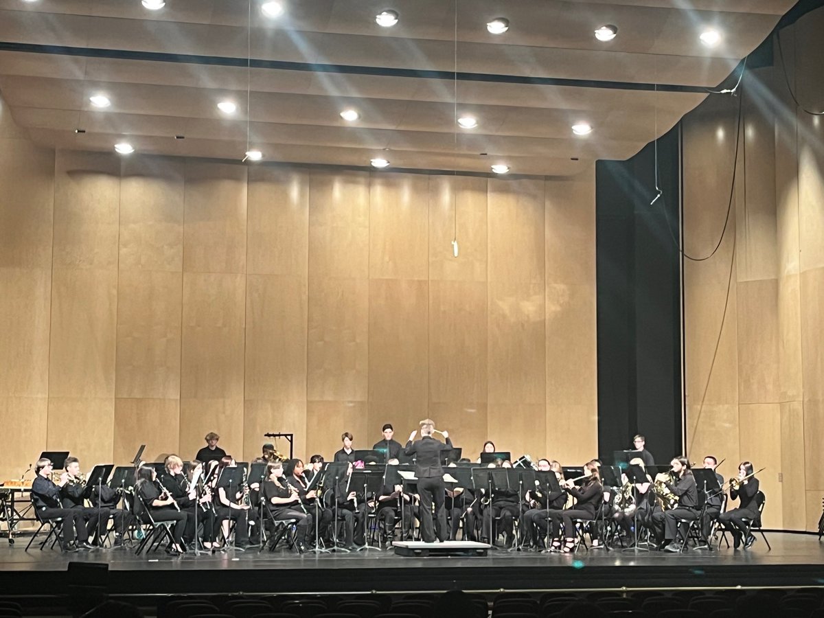 southwarrenband's tweet image. Congratulations to both the SWHS Symphonic Band and Wind Ensemble for receiving a Distinguished rating at Concert Band Assessment. Very proud of our performances and work this semester.