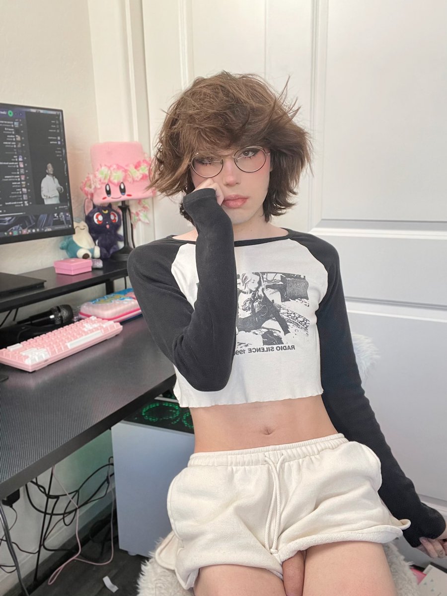 bbykoda's tweet photo. rt if u would top me <3 🌸💕 https://t.co/EkjAg4BQq7