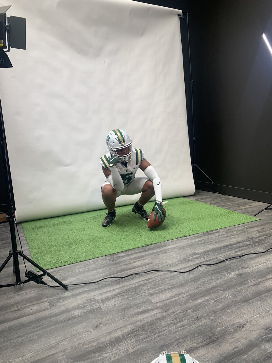 Had a good day at Uncc today thank you coaches @CoachOjong @BiffPoggi love the campus and hospitality and energy at practice