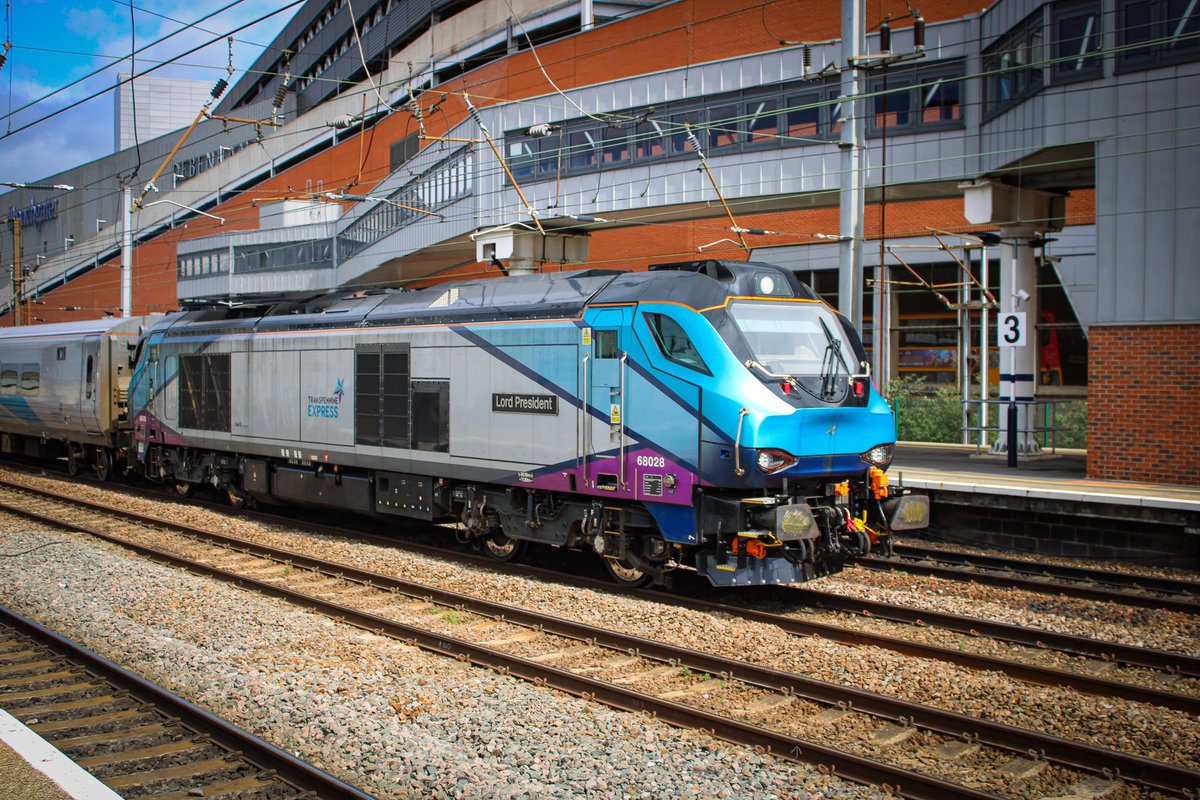 68028 at Doncaster from @TPExpressTrains  #Trains #Trainspotting #Rail #Railways #Class68