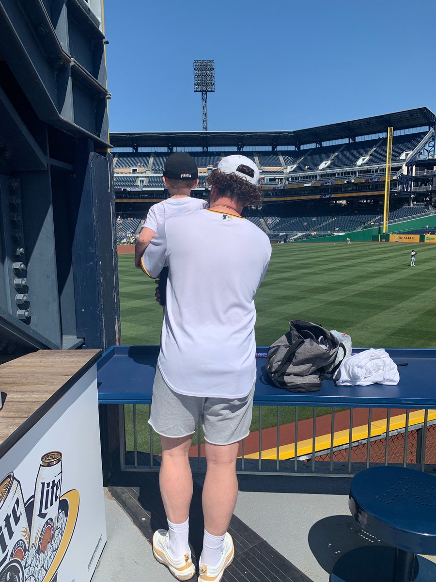 MidwestNativeP's tweet photo. Afternoon @Pirates on Wednesday. https://t.co/iqq4G4x7nU