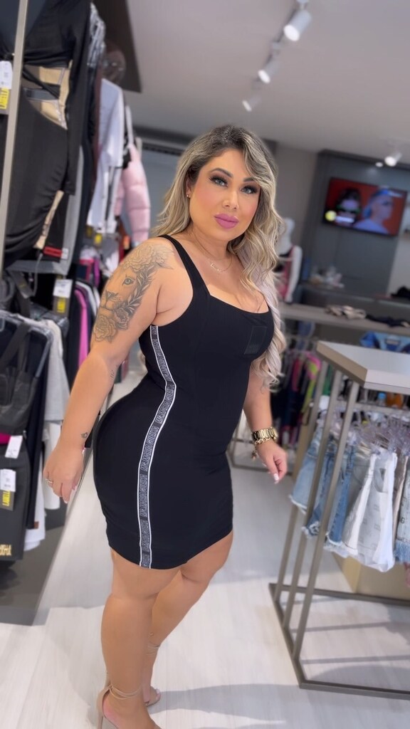 dadamitinguel's tweet photo. Look aprovado ? 
Apaixonada nesse vestido preto da @mariagueixa disponível na @milly_boutiques 
.
#mariagueixa #mariagueixateam #mariagueixalovers https://t.co/p11PnvEpDh https://t.co/L8My9EefSl