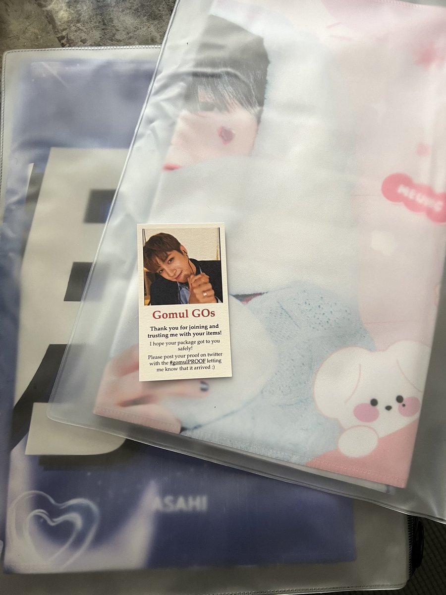 teucheekies's tweet photo. hehe my meungnyangs and asahi slogans came in today :)) thank you @gomulgos 🫶🏽🫶🏽🫶🏽 #gomulPROOF https://t.co/sRfnIHhP2h