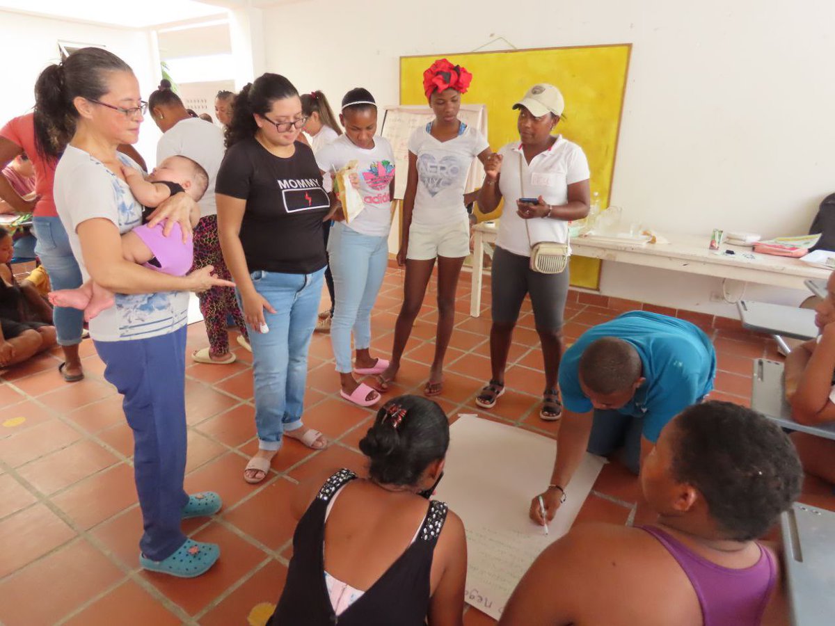 ¡Educar sin violencia sí es posible!
Gracias a <a href="/cojowa/">Jorge Washington CARTAGENA</a> y su fundación y Firmeza y Afecto - Relaciones más Humanas por dirigir este taller de disciplina positiva a la comunidad de Manzanillo del Mar. 👏🏻🧡

#FundacionSerenadelmar #Cartagena