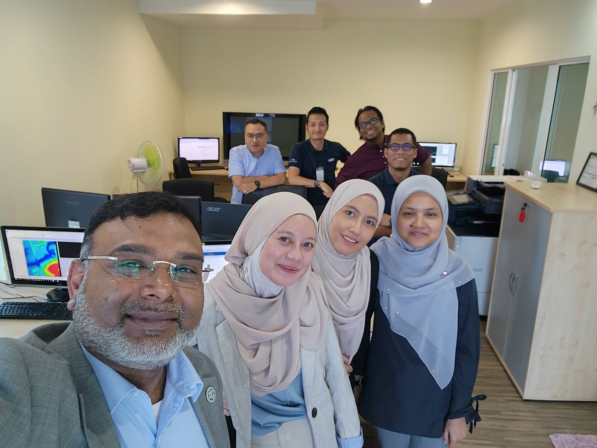 AAM, a Woolpert Company (@aamgroup) on Twitter photo <a href="/AAMGroup/">AAM, a Woolpert Company</a> Director of Advisory & Innovation Dr Zaffar Mohamed-Ghouse visited our Kuala Lumpur office. Catching up with our Malaysian #woolpack, he shared unique insights from his role, delving deeper into discussions on geospatial perspectives.    
hubs.la/Q01Kt03d0 <a href="/AAMGroup/">AAM, a Woolpert Company</a> Director of Advisory & Innovation Dr Zaffar Mohamed-Ghouse visited our Kuala Lumpur office. Catching up with our Malaysian #woolpack, he shared unique insights from his role, delving deeper into discussions on geospatial perspectives.    
hubs.la/Q01Kt03d0