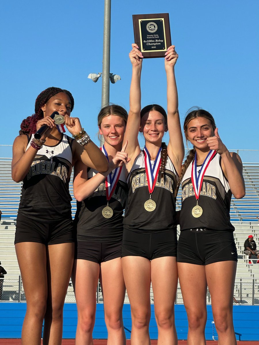 NHS_TF's tweet photo. 4x100m DISTRICT CHAMPS AND NEW SCHOOL RECORD HOLDERS!! 48.96

Sophomore Kyra L
Senior Ava W
Junior Lana L
Junior Kamryn S https://t.co/nR74gpXjNS