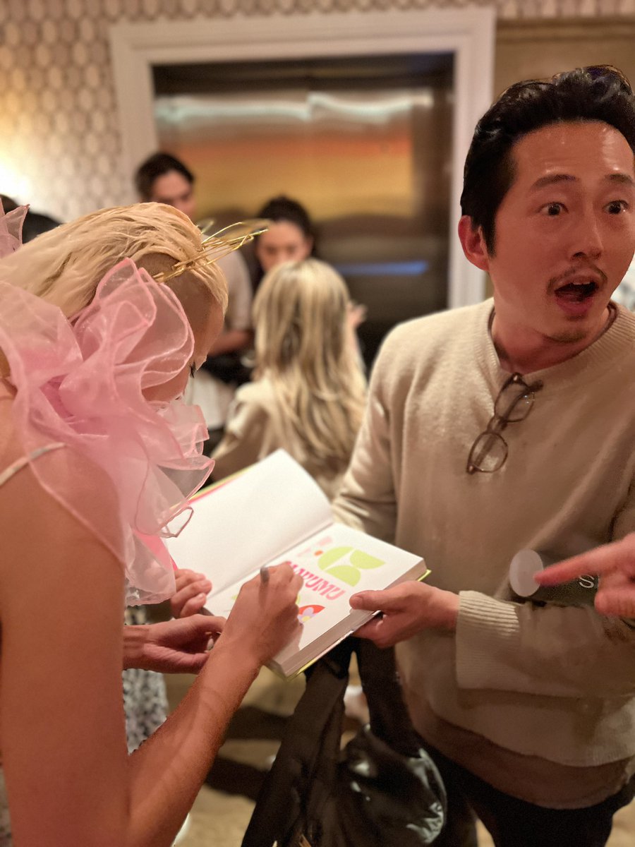 theduskykitchen's tweet photo. signing a copy of #MAYUMU for steven yeun at a screening for beef… IS THIS REAL LIFE?!???! 🤯🤯🤯 https://t.co/nwVawaUgiX