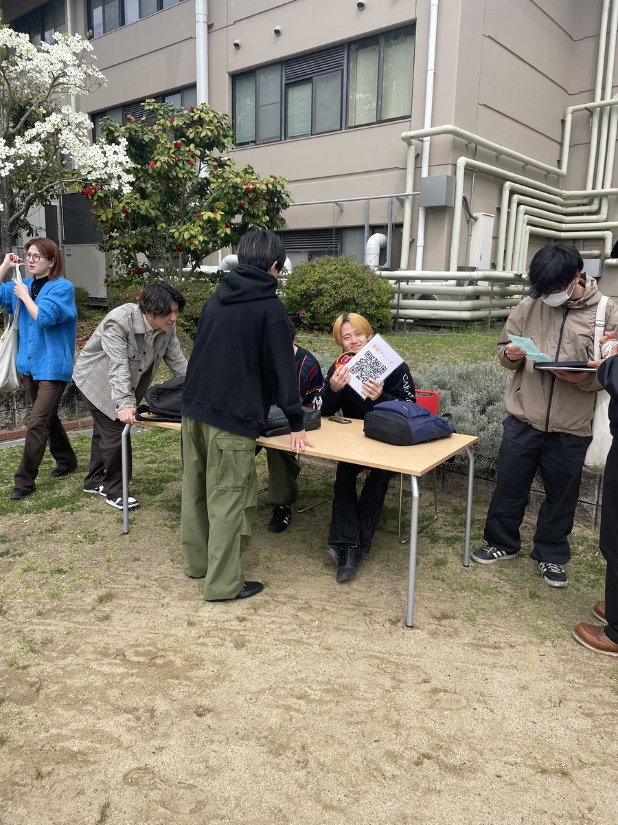 LIBRE_Kindai's tweet photo. 中庭にてブース設置してます！！ https://t.co/5Wc9EXypgj