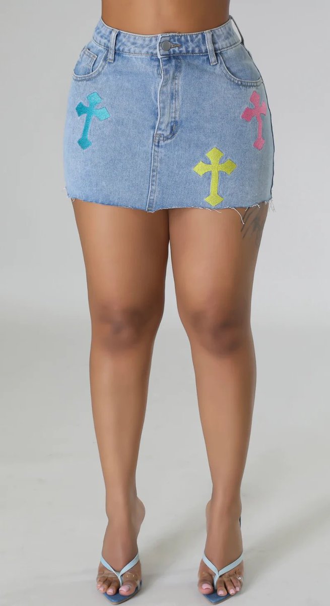 dippedbyari's tweet photo. 🔥🔥🔥New Drop🔥🔥🔥
Our “Adrielle Skirt” $42 
Sizes S-L 

https://t.co/yZvPy0IXYz https://t.co/nWJ1jPkHsj