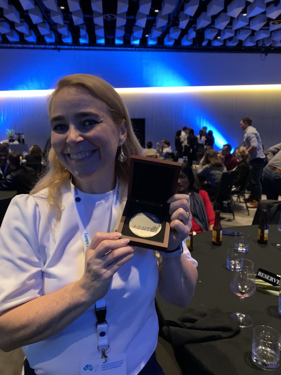 Penny Martens tweet media