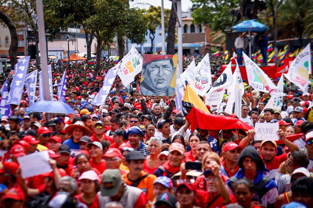 NicolasMaduro tweet picture