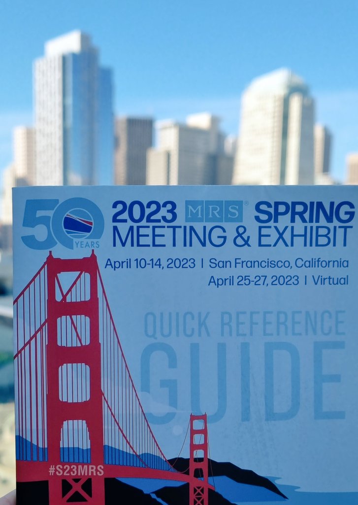 TheGatherLab's tweet photo. Farewell #S23MRS... Big thanks for an exciting Symposium EL11 on #OLED and related devices to Jian Li, Jun Yeob Lee et al. Great discussions on color saturation in MC OLEDs, #QDots and #perovskites and perfect forum for our latest work on #polariton OLEDs https://t.co/HzNtqbzgau https://t.co/S7pnRWHvRu