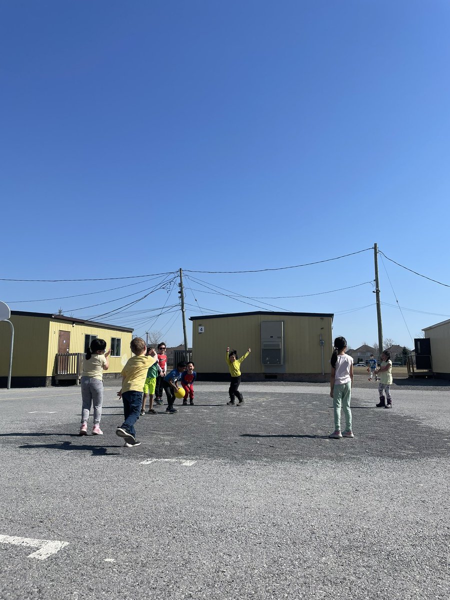 Mrs. Sanchez (Spratt) tweet media