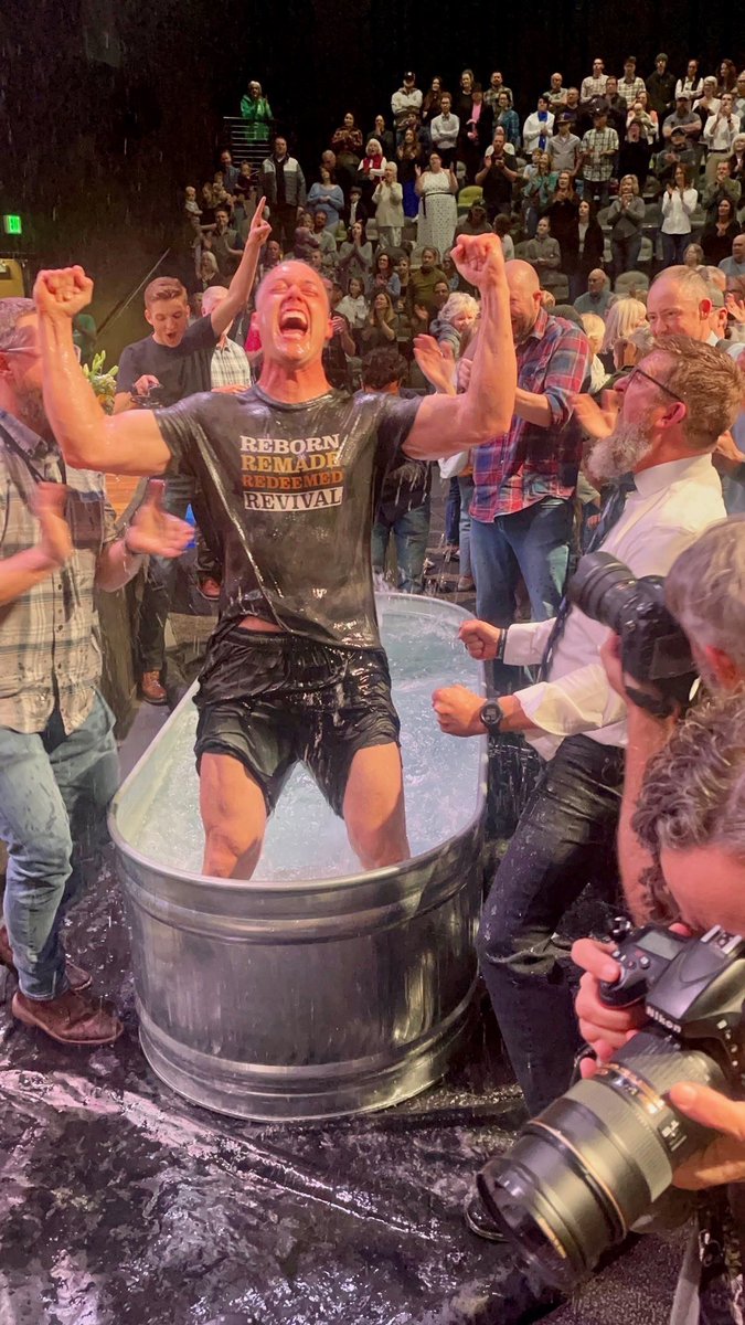 Look at this powerful moment. You can see a man changed forever. There is hope and there is redemption...it’s just not found in this world. The answer to all is simply this: Jesus is king.
.
Now watch this! youtu.be/WkaoZXSD59c