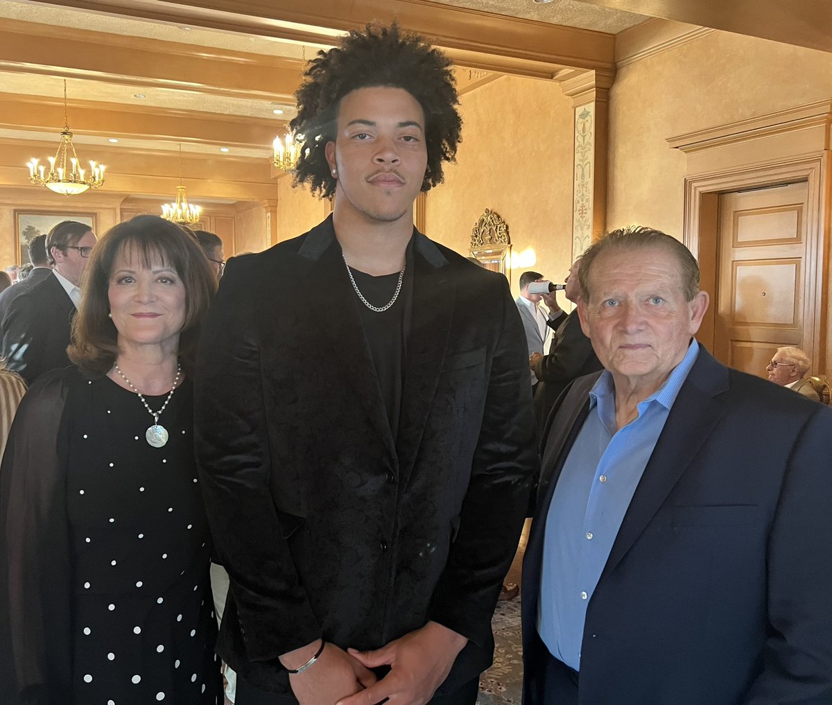 Jason Moore '23 honored by the DC Touchdown Club tonight as the Maryland HS Football Player of the Year.