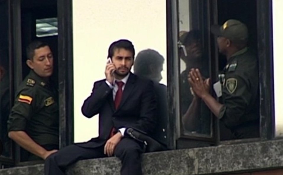 Y cómo te fue en tu primer  audiencia en Paloquemao? 

Si te contará ... 😂