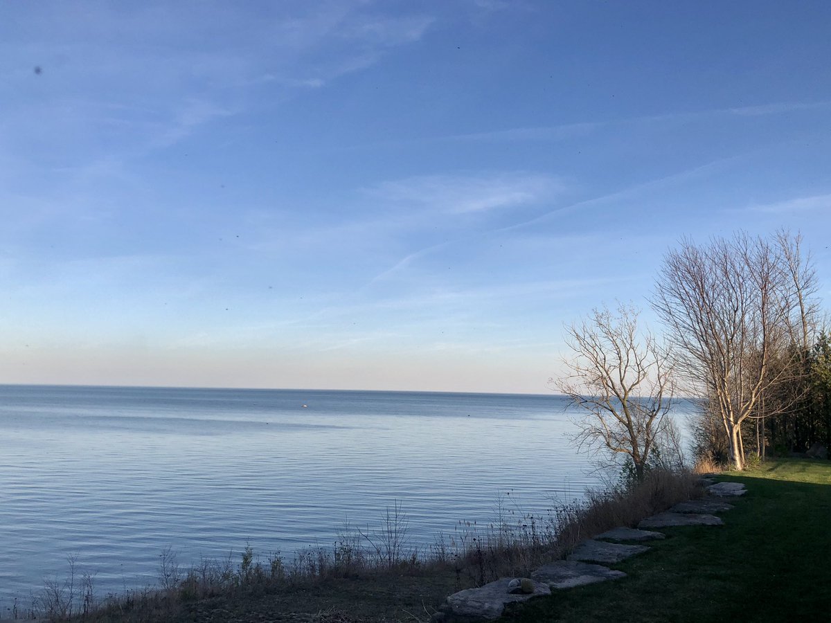 wandaeichler's tweet image. Really? 77 degrees F at 7:45 pm along the Lake Huron shore. #greatlakes #huroncountymichigan #michiganspring We spotted mergansers, chickadees, Canada geese and a lot of gulls this evening.