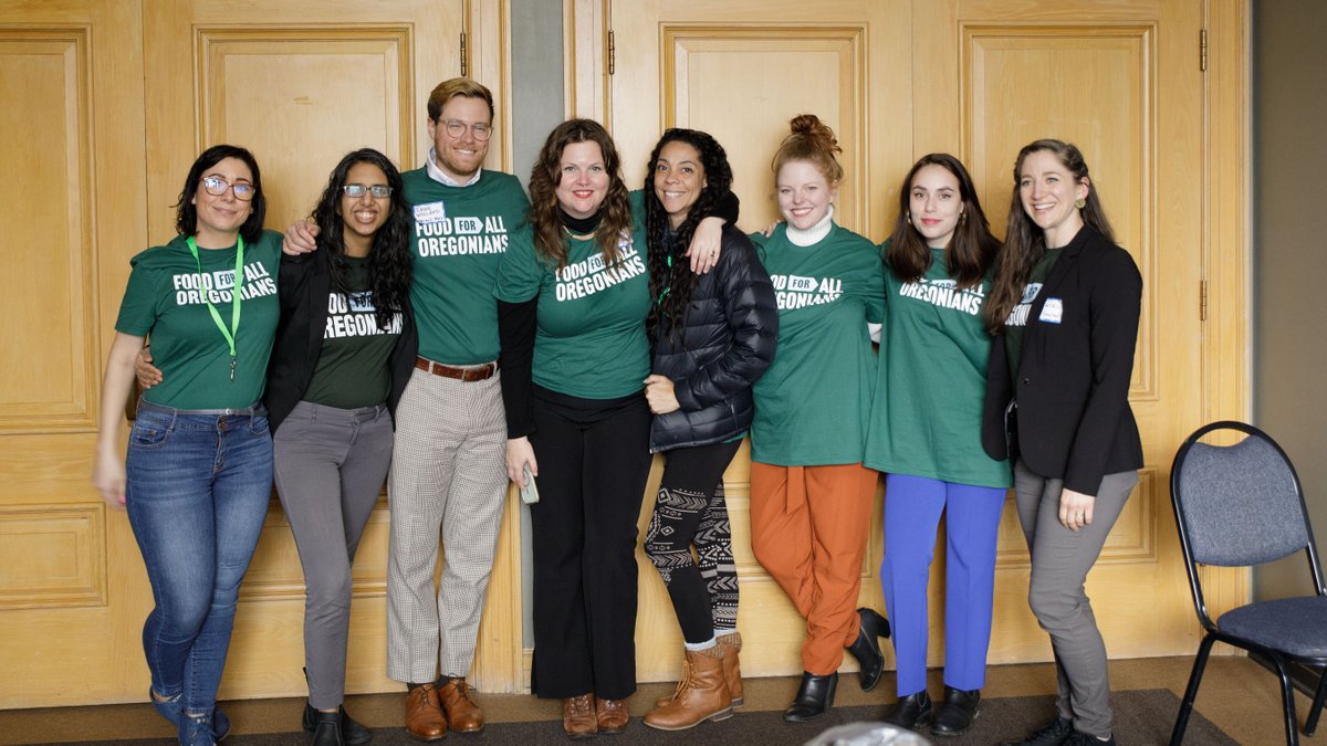 oregonfoodbank's tweet photo. Yesterday, 100+ advocates lobbied for #FoodforAllOregonians #SB610 in Salem – the largest lobby day in Oregon this session! Thank you for joining us to build a future where Oregons can access nutritious food, no matter where we’re born. https://t.co/H6eFRHr2ie