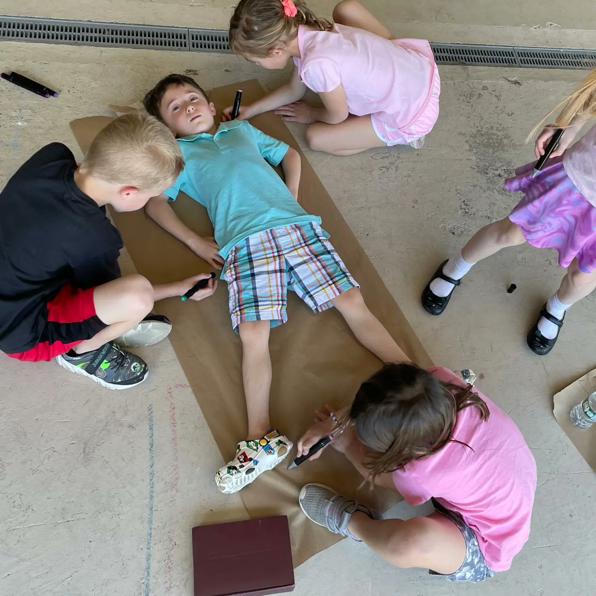 First Little Artits class of the session! You know we had to get outside to do our self portraits and learn about each other and our favorite things!
