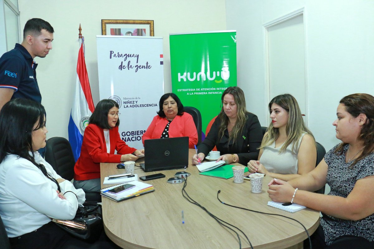 #Nacionales
El MINNA PRESENTÓ MANUAL PARA EDUCADORES Y CUIDADORES DE PRIMERA INFANCIA 
puntoinformativopy.com/news/news.php?…