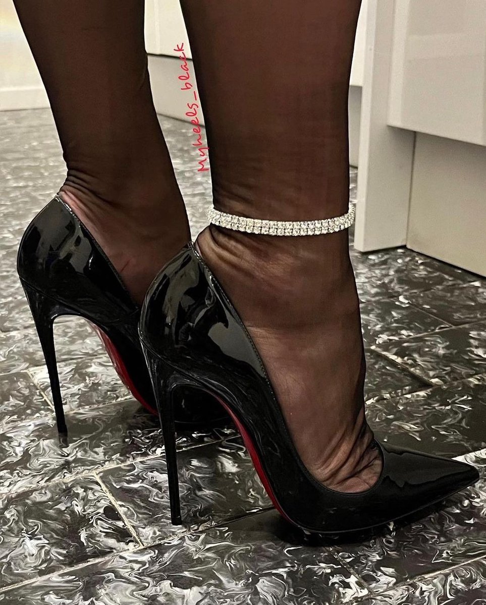 highheels_world's tweet photo. Twitter : @highheels_black https://t.co/IkFdpXh4WA