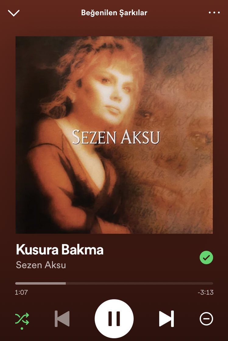 deathinss's tweet photo. bir anda                          bir anda
yüzüm                             gözüm
gülebilir                          dolabilir https://t.co/y06cyBI9Hg