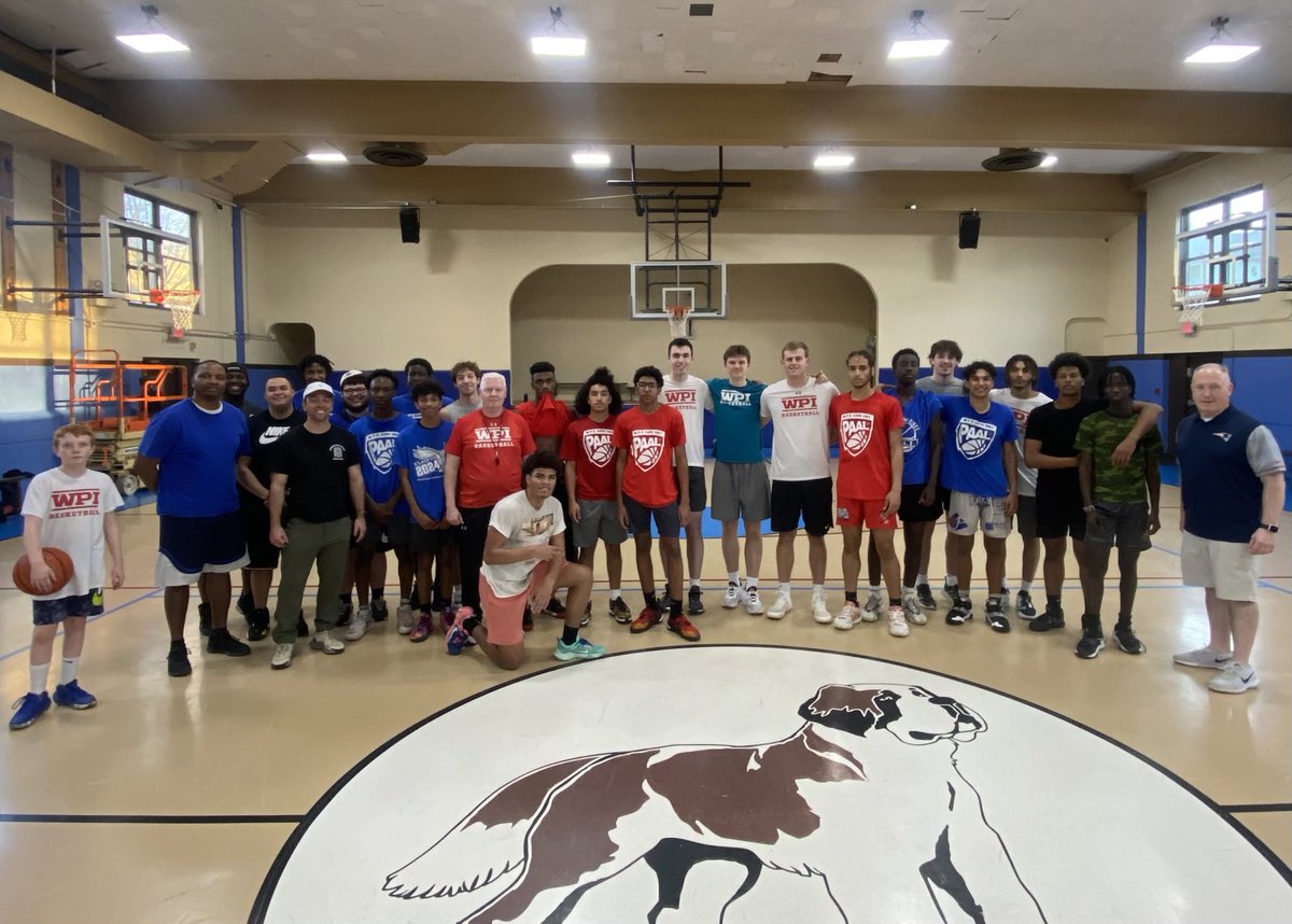 Great night teaming up ⁦<a href="/WorcesterPD/">Worcester PD</a>⁩ 🏀 league and ⁦<a href="/WPIMBasketball/">WPI Men's Basketball</a>⁩ with clinic for Worcester Voke &amp; Worcester South. The city together here!