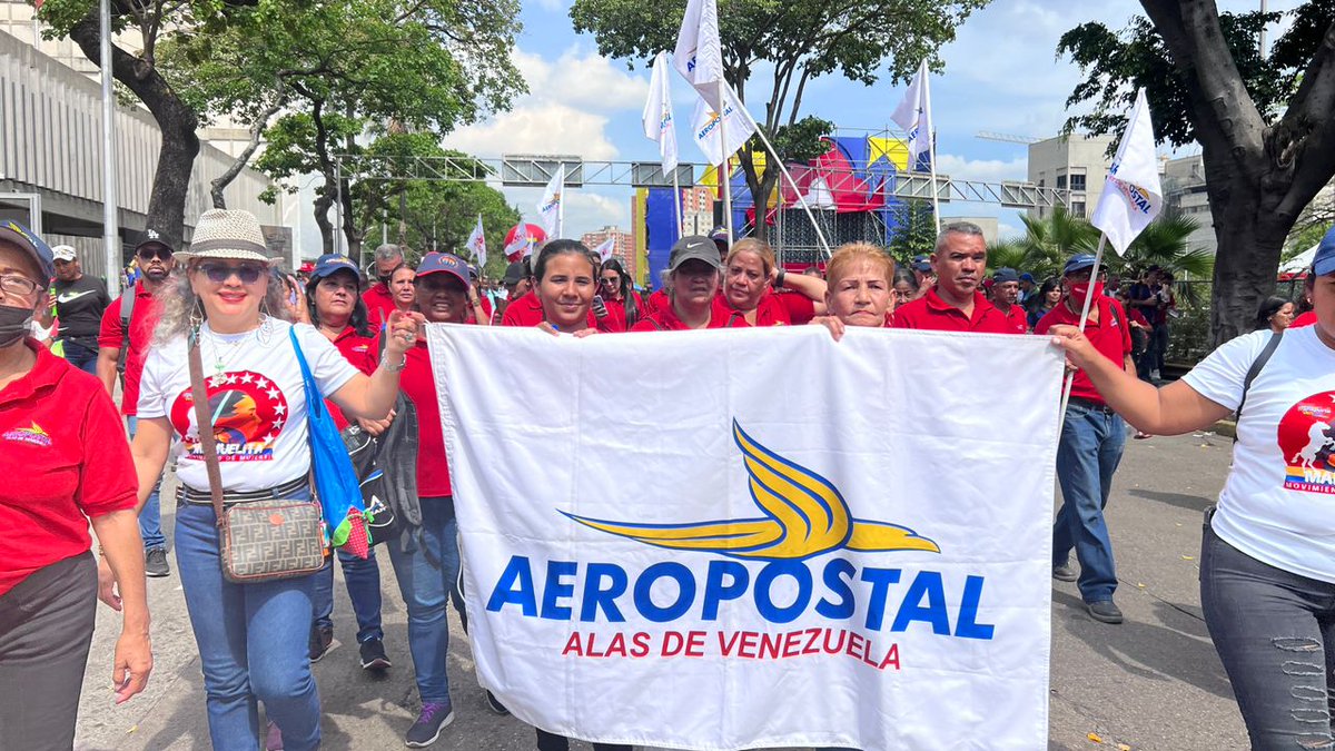 IAIM_VE's tweet photo. #InfoIAIM || Los entes adscritos a la Gran Misión Transporte Venezuela se dieron cita en este #AbrilGlorioso en la Avenida Urdaneta de Caracas, para rememorar aquella gloriosa victoria revolucionaria del Líder Supremo #HugoChávez sucedida en el año 2002. 

¡La #GMTVen en Marcha! https://t.co/0Ucpqy6eGB