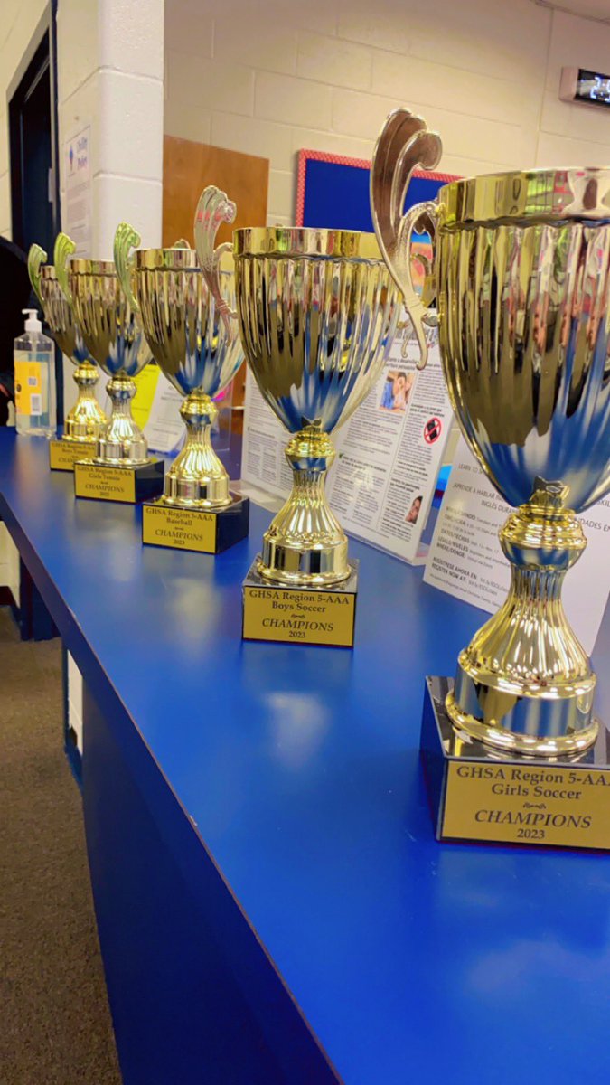 SCHSAthleticSec's tweet photo. What did you this week! Our athletes were out winning Region Championships! Congrats to the Baseball Team, Boys & Girls Soccer Team & the Girls & Boys Tennis Team! #TheCreekIsRising โค๏ธ๐
@athletics_creek https://t.co/6EBqv6y0xv