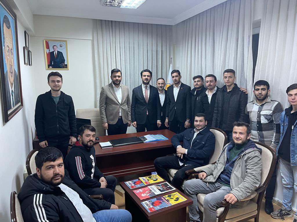 ⏰: 01:15

Gün içerisinde ⤵️

Stant✅
Esnaf ziyareti✅
Hane ziyareti✅
#İftara5Kala ✅
Cafe ziyareti✅

Hepsini yaptık ve birer çayı hak ettik. Milletvekili Adayımız <a href="/kurtcancelebi/">Kurtcan Çelebi</a> ve Altındağ’mızın AK Gençleriyle demli çay ve koyu sohbetle günü kapattık 🙃

<a href="/altindagakgnc/">AK Gençlik Altındağ</a>