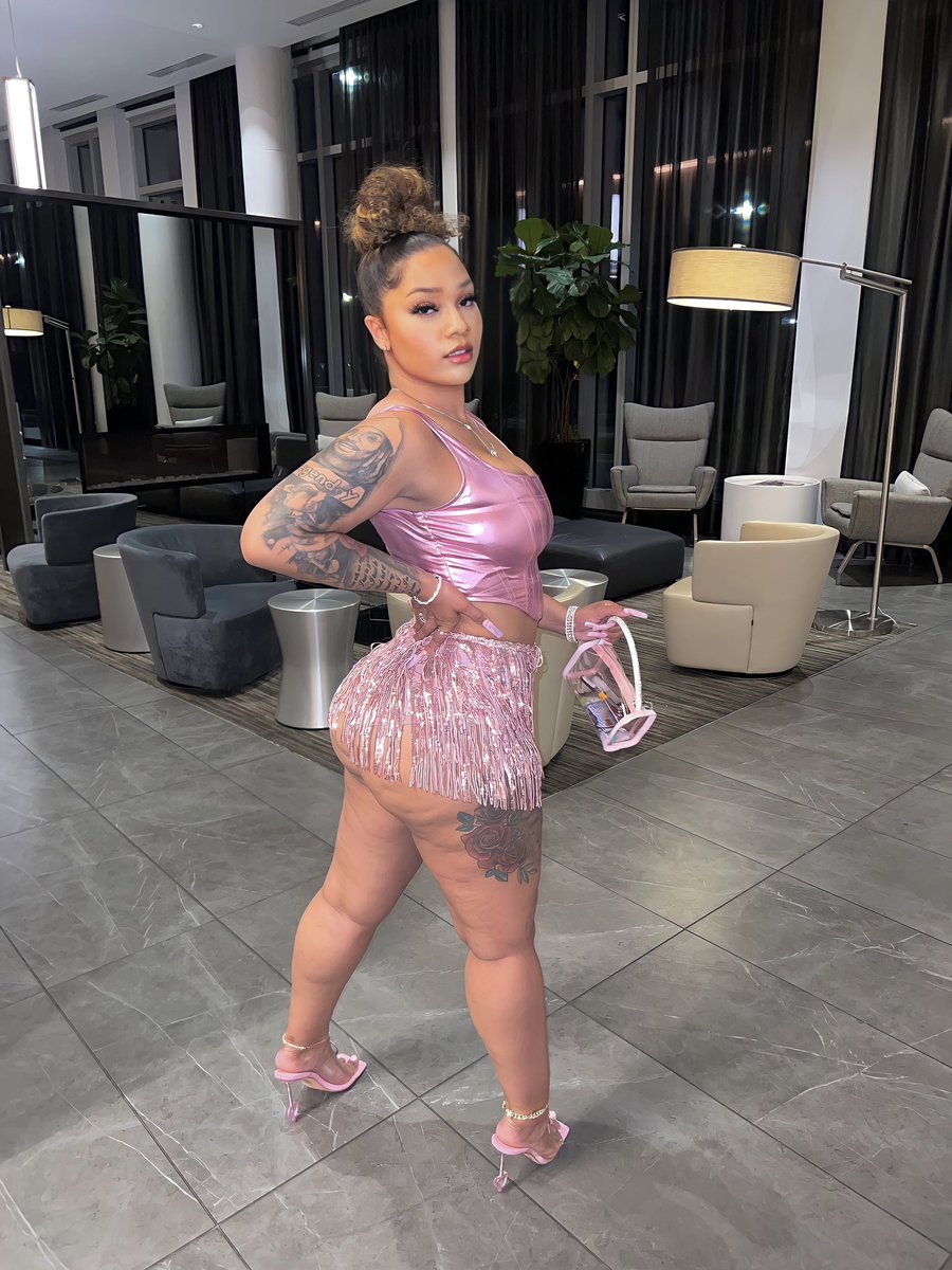 DejMercedoz's tweet image. i don’t know ab you, but i’m feelin 22 🧚‍♀️💕