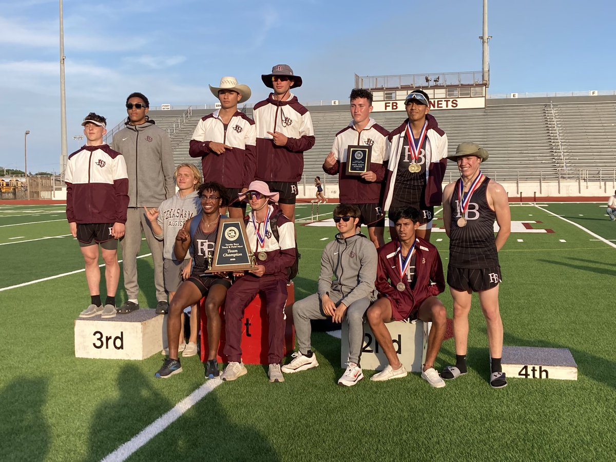 Flour Bluff boys win the District 29-5A team title. <a href="/CallerSports/">Caller Sports</a> <a href="/bluff_sports/">Flour Bluff Athletics</a>